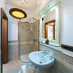 La Casa Nel Giardino ベッド・アンド・ブレックファスト ピアーノ・ディ・ソッレント