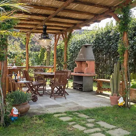 La Casa Nel Giardino Bed & Breakfast 4*