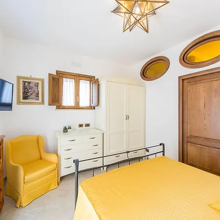 La Casa Nel Giardino Bed & Breakfast 4*
