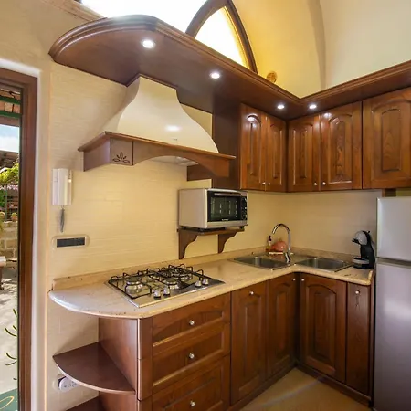 Bed & Breakfast La Casa Nel Giardino 4*