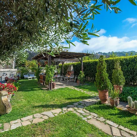 La Casa Nel Giardino 4* Пьяно-ди-Сорренто