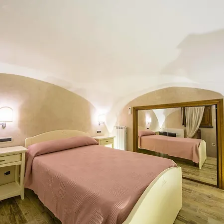 Bed & Breakfast La Casa Nel Giardino 4*