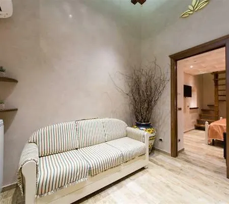 La Casa Nel Giardino 4* Пьяно-ди-Сорренто